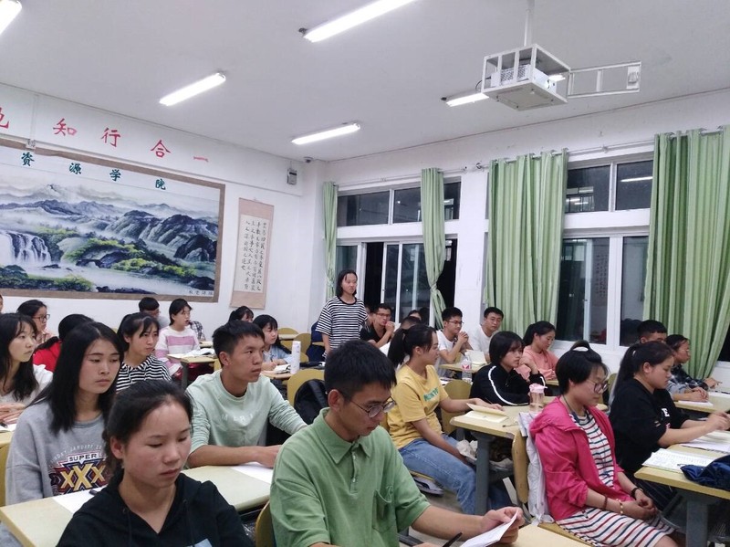 03员工发言.jpg